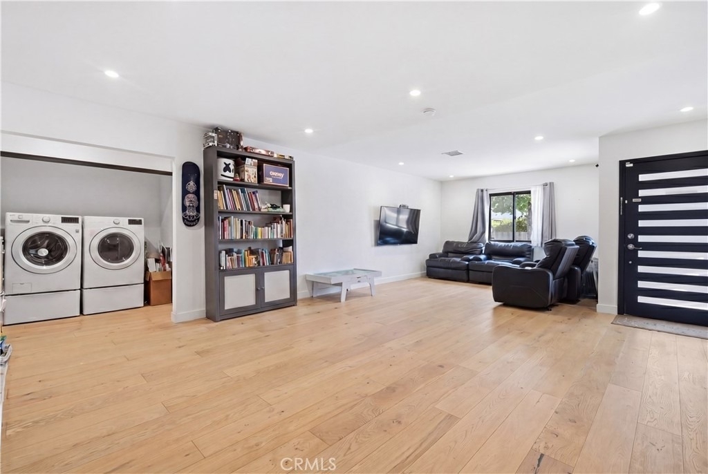 17713 Bullock St - Photo 8