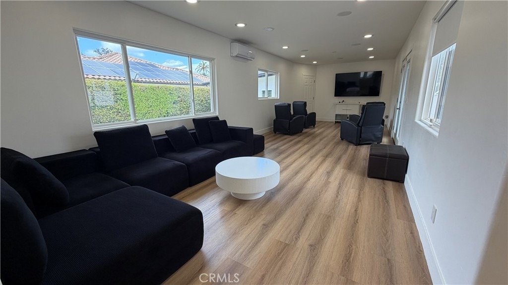 5855 Shirley Avenue - Photo 7