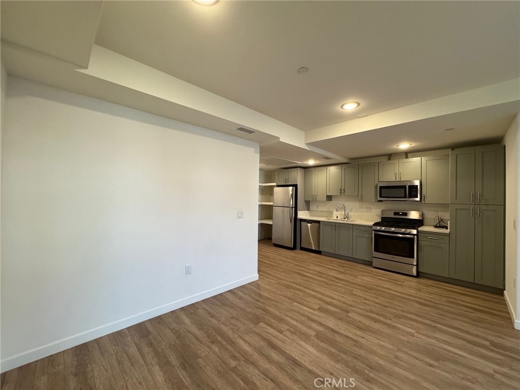 1025 S Berendo Street - Photo 9