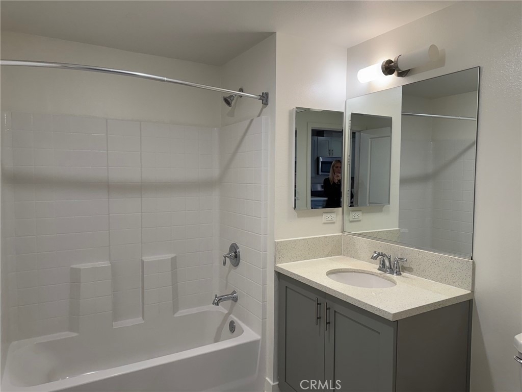 1025 S Berendo Street - Photo 14