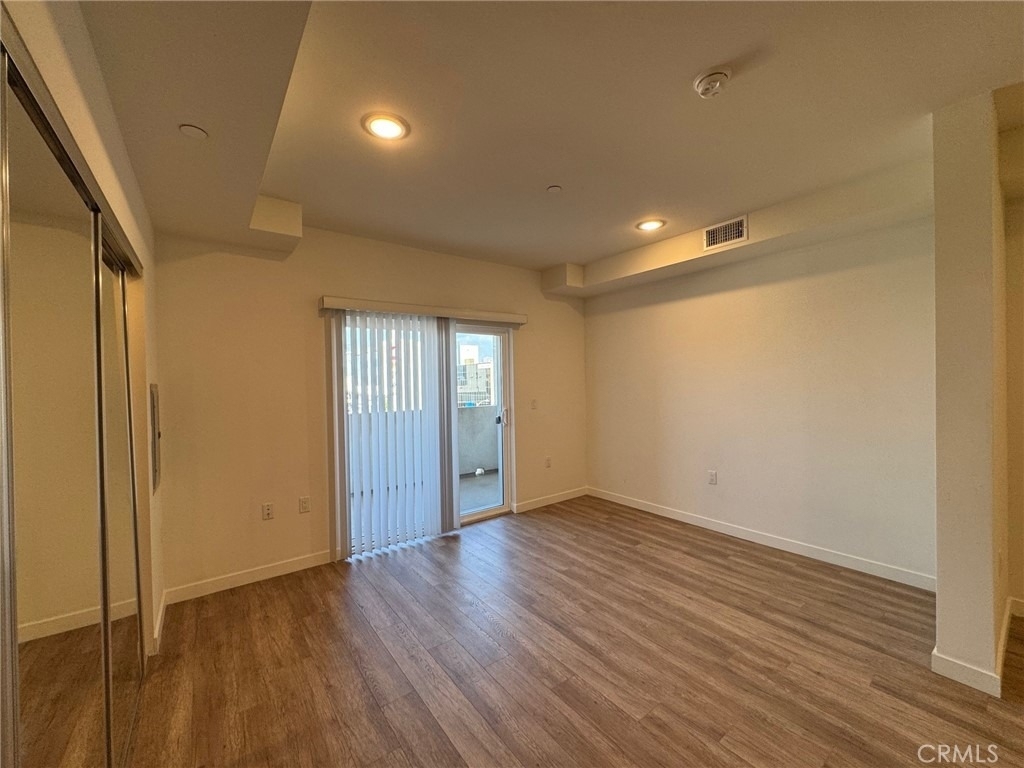 1025 S Berendo Street - Photo 6