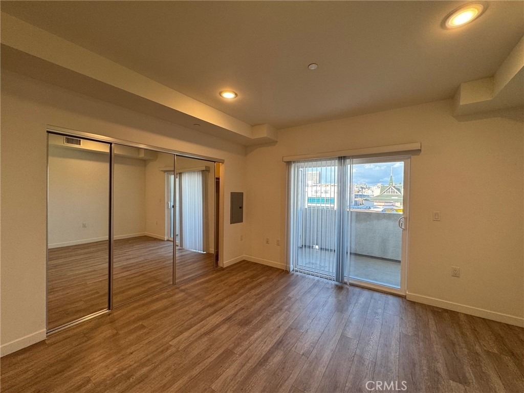 1025 S Berendo Street - Photo 8