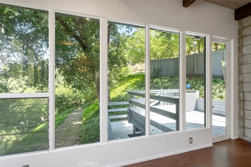 3946 Alta Mesa Drive - Photo 3