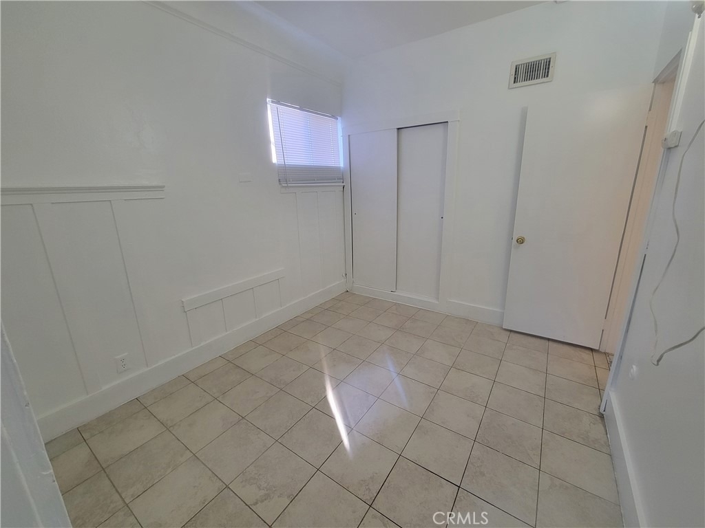 2047 Cambridge Street - Photo 7