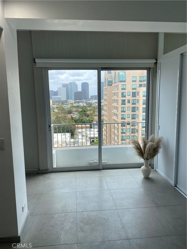 10501 Wilshire Boulevard - Photo 11