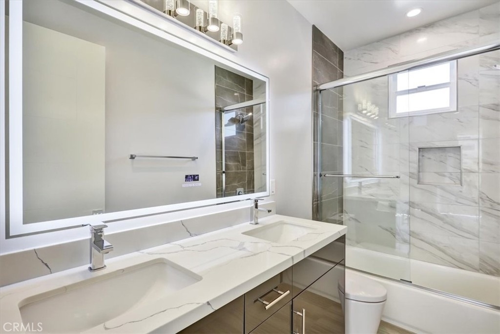 1908 Perry Avenue - Photo 10