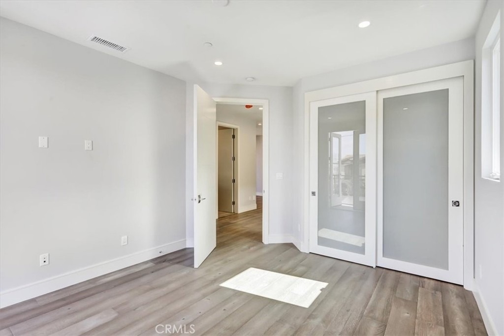 1908 Perry Avenue - Photo 7