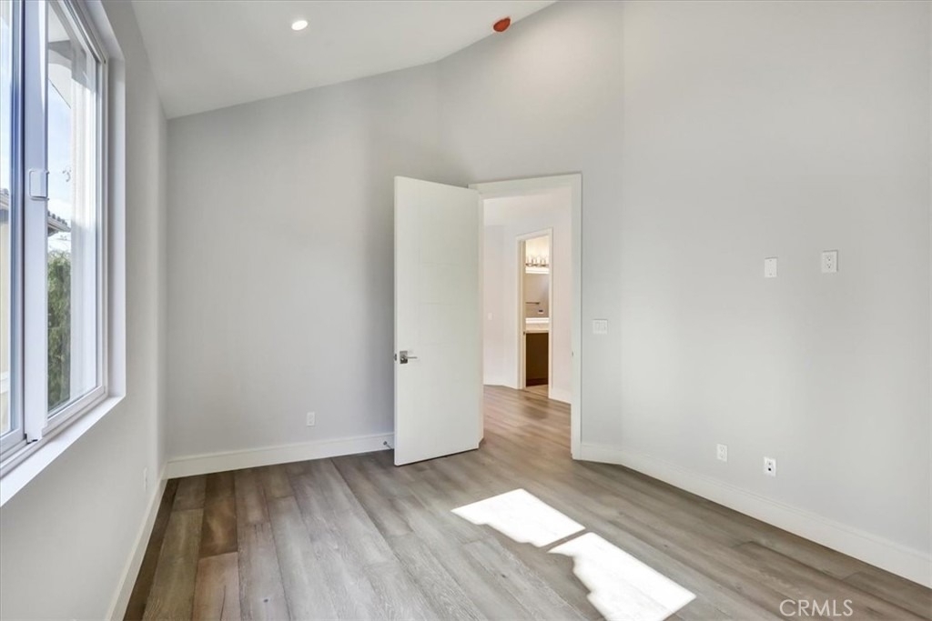 1908 Perry Avenue - Photo 12