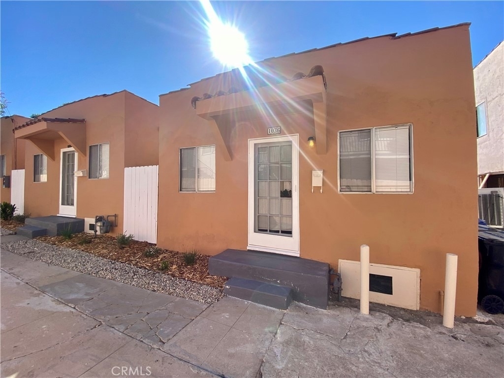 1036 W 15th - Photo 0