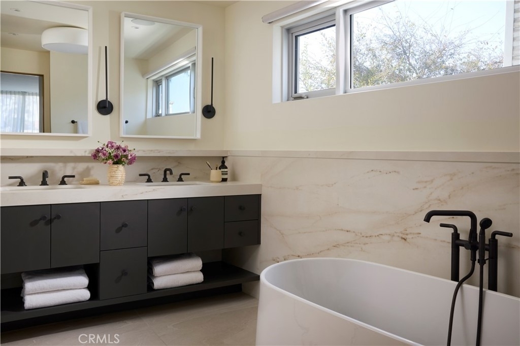 316 24th Street - Photo 12