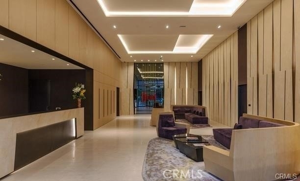 877 Francisco - Photo 1