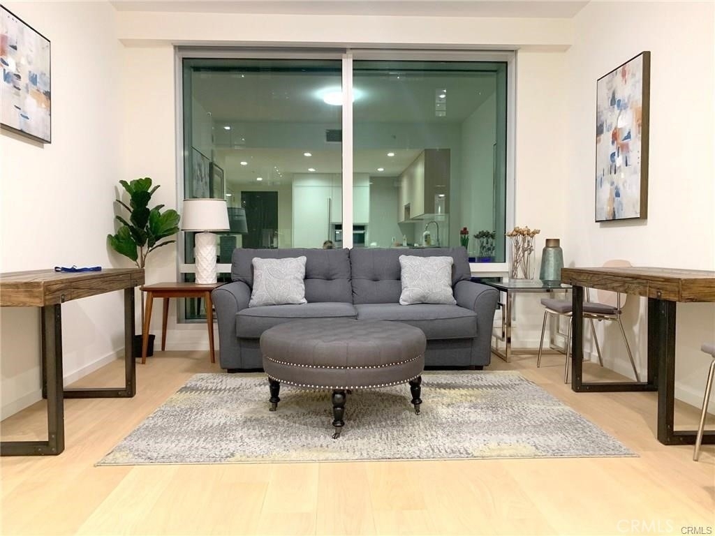 877 Francisco - Photo 4