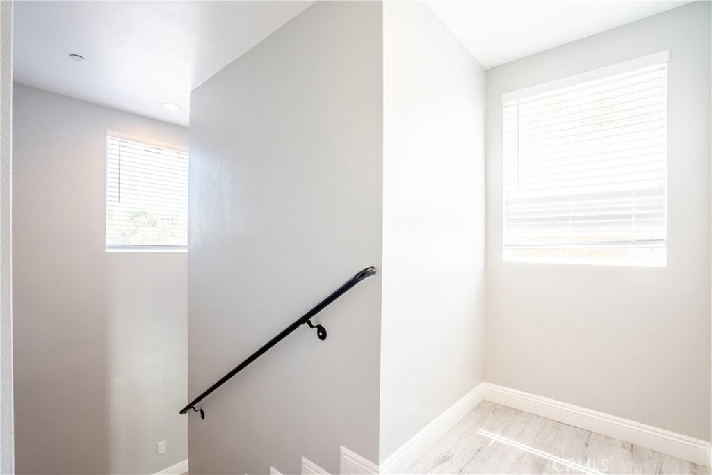 2125 S West View - Photo 7