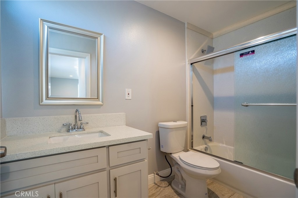2125 S West View - Photo 4