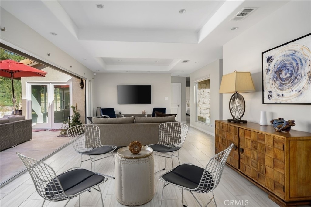 8780 Warwick - Photo 14