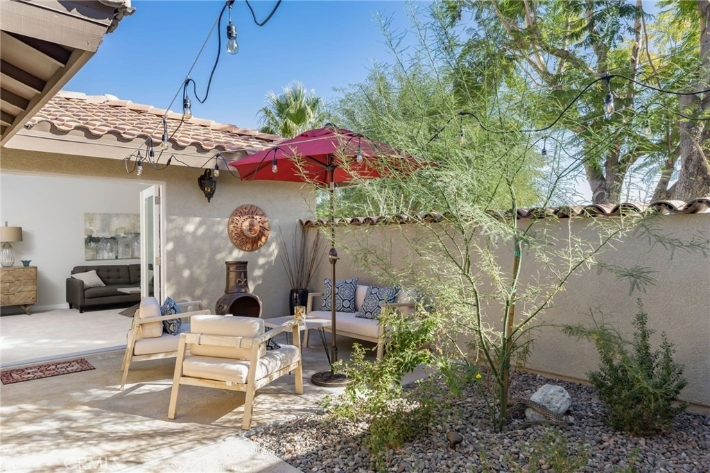 8780 Warwick - Photo 4