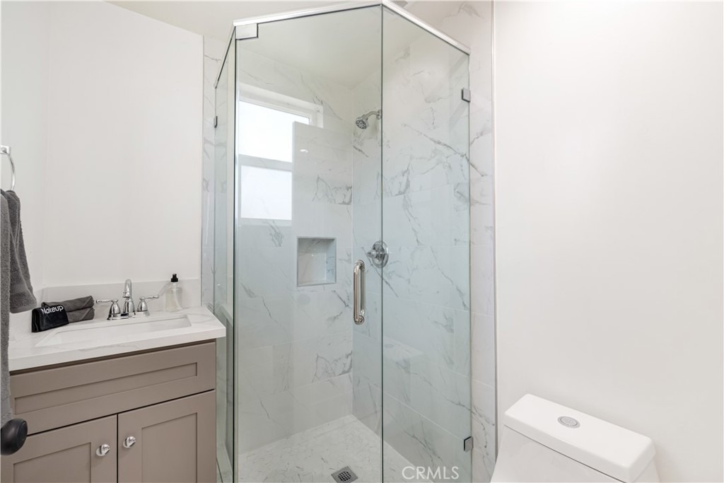 443 N Harvard Boulevard - Photo 16