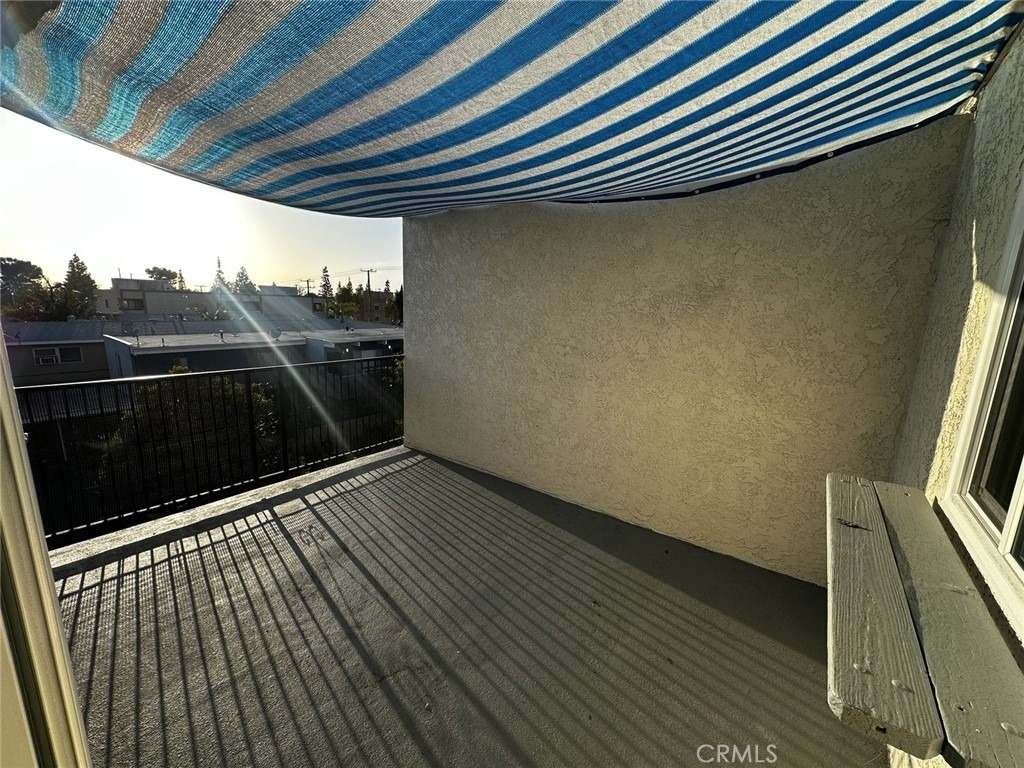 710 W Washington - Photo 9