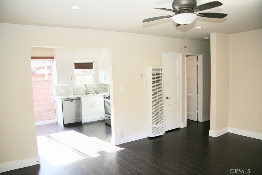 1411 W Bay Avenue - Photo 4