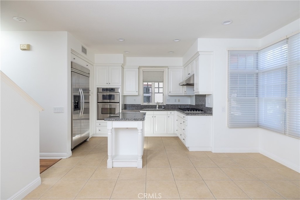 2500 Bungalow Place - Photo 1