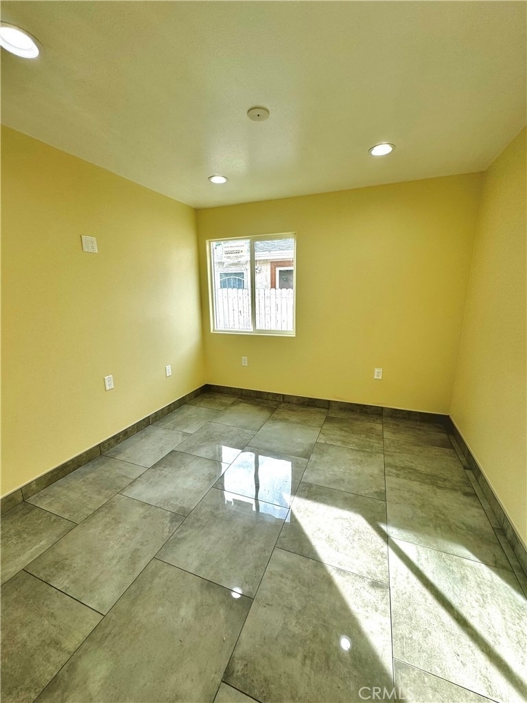 3538 1/4 W 108th Street - Photo 6