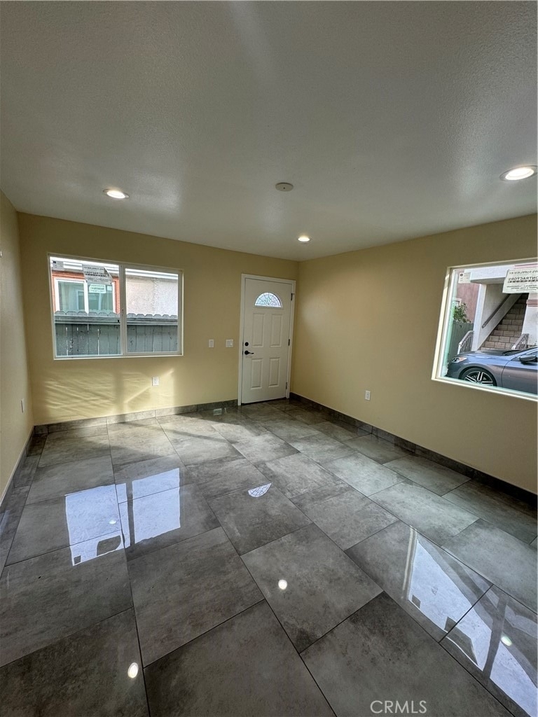 3538 1/4 W 108th Street - Photo 3