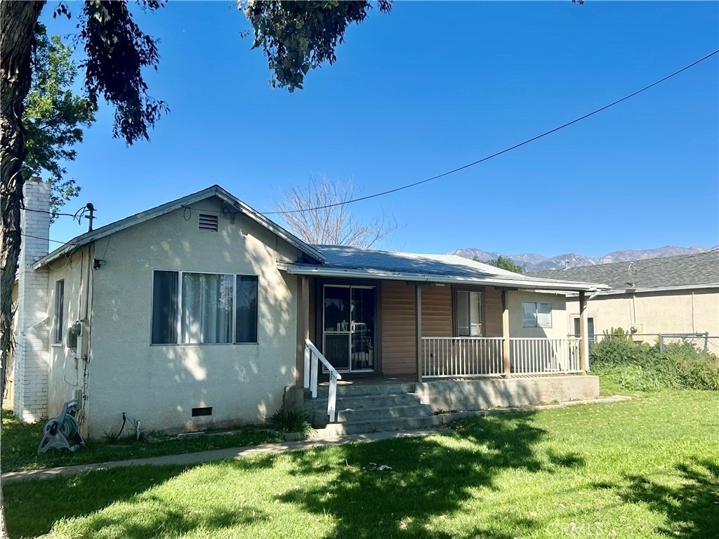 642 W Avenue L - Photo 0