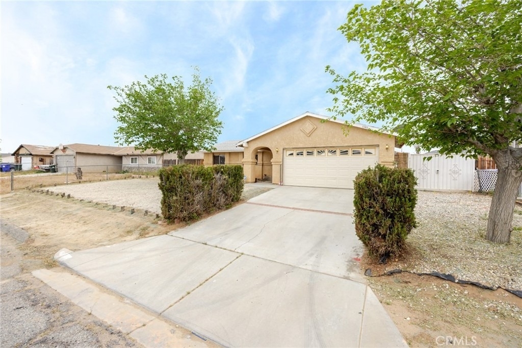 10415 Buckboard Circle - Photo 1