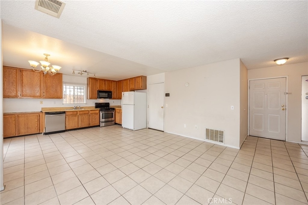 10415 Buckboard Circle - Photo 2