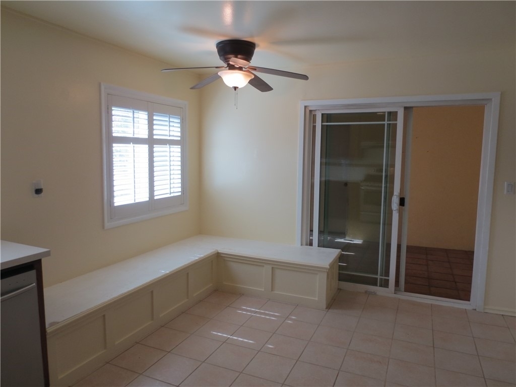 2312 Connor Avenue - Photo 2