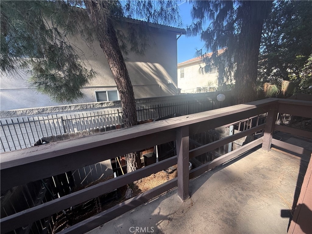 9131 Burnet Avenue - Photo 40