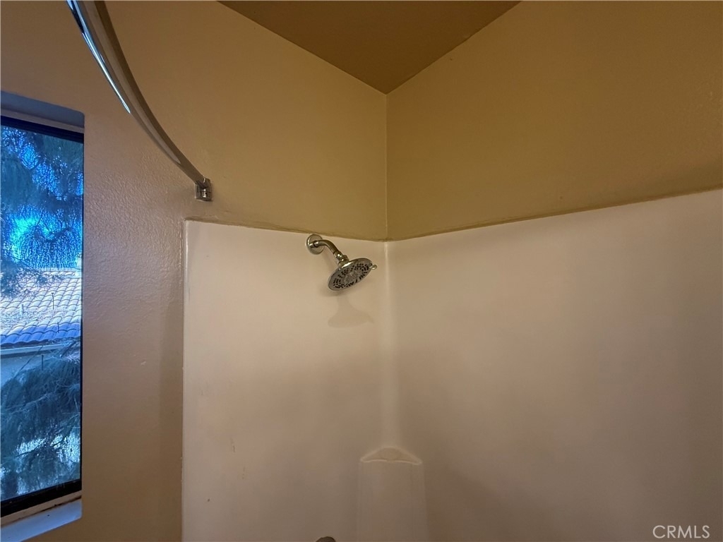 9131 Burnet Avenue - Photo 22