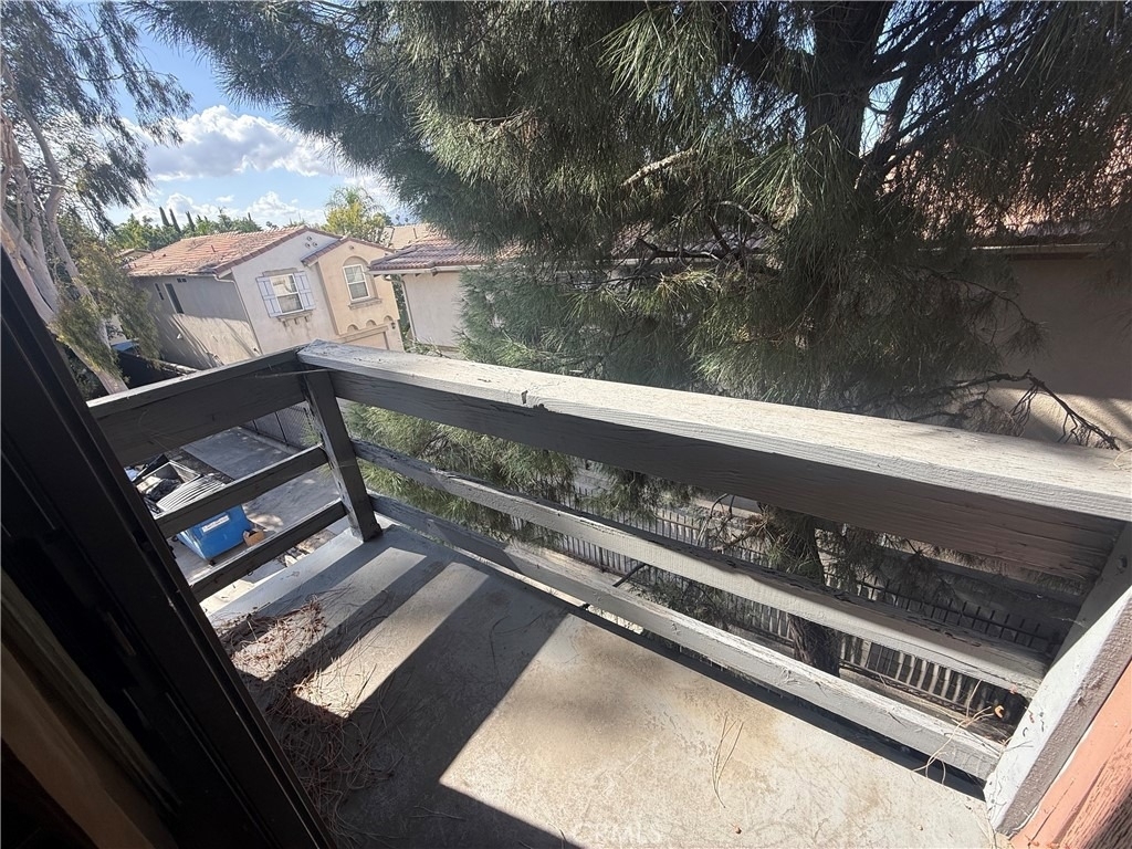 9131 Burnet Avenue - Photo 24