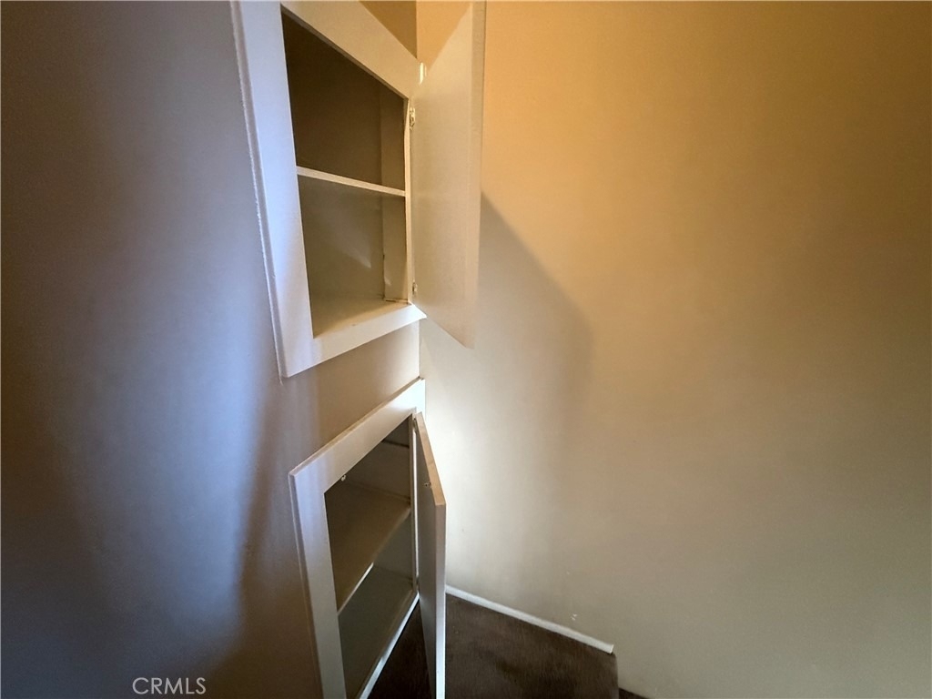 9131 Burnet Avenue - Photo 26