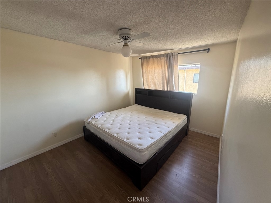 9131 Burnet Avenue - Photo 16
