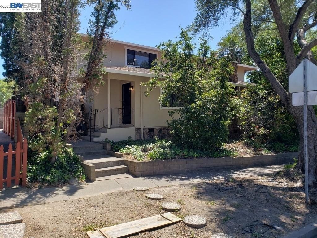 342 Washington Blvd - Photo 0