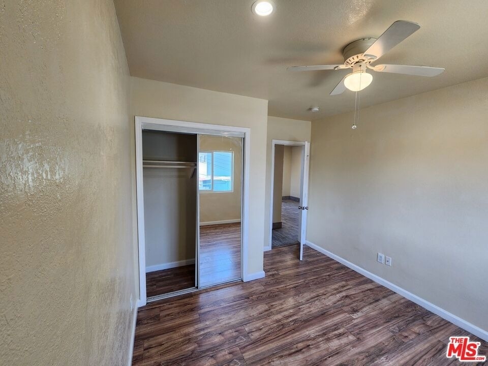 1426 1/2 E 48th Street - Photo 8
