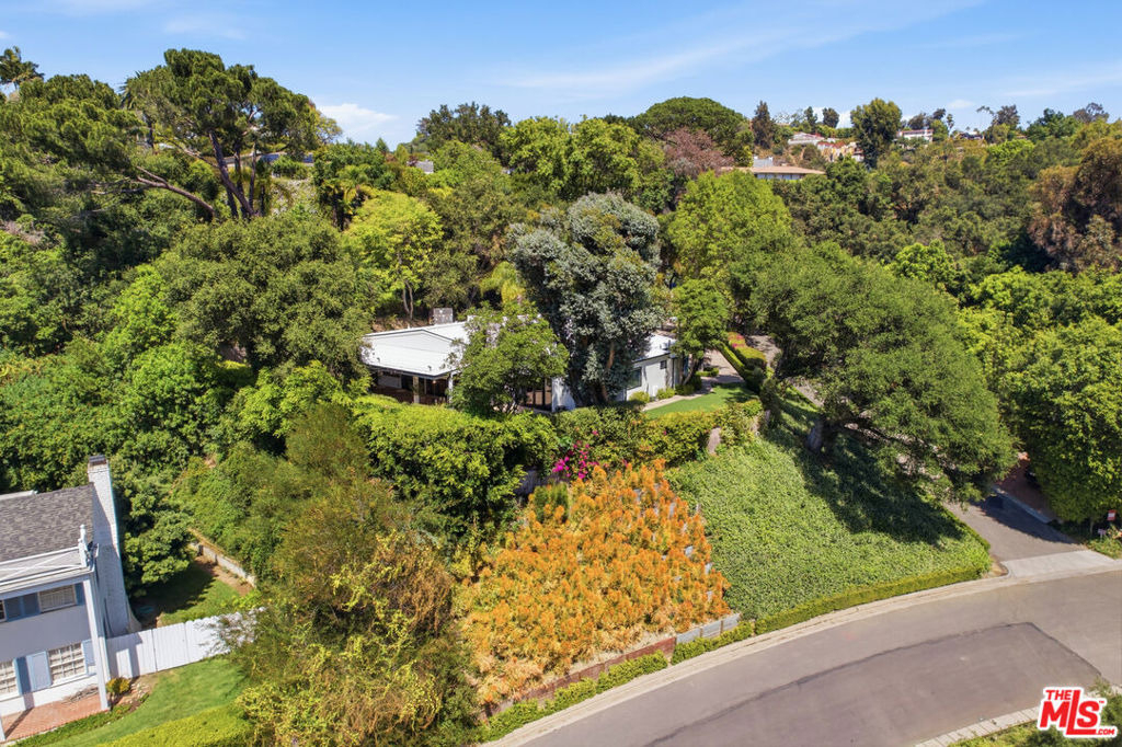 999 Casiano Road - Photo 42