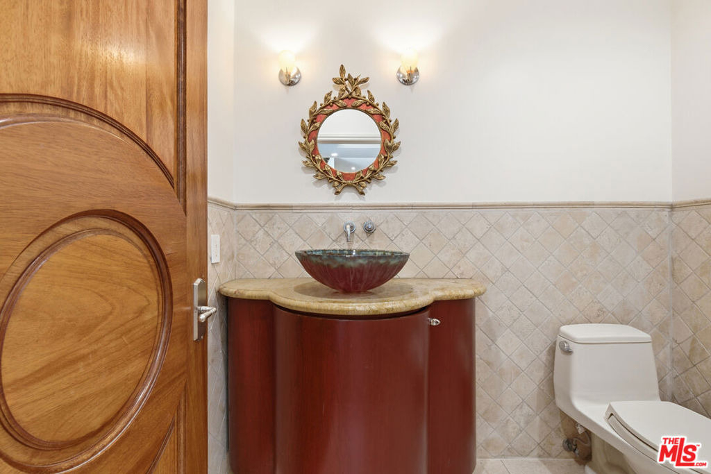 999 Casiano Road - Photo 25