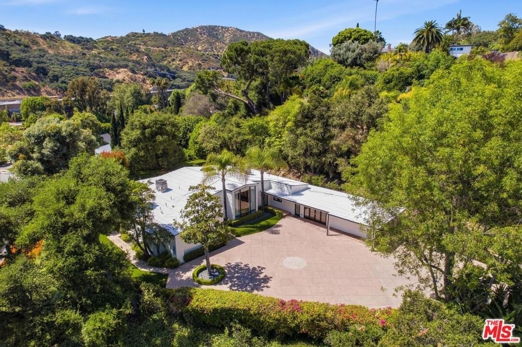 999 Casiano Road - Photo 3