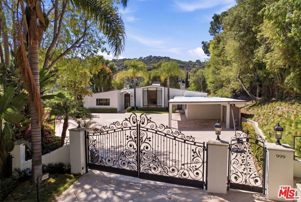 999 Casiano Road - Photo 2
