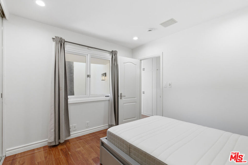 999 Casiano Road - Photo 27