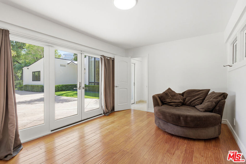 999 Casiano Road - Photo 30
