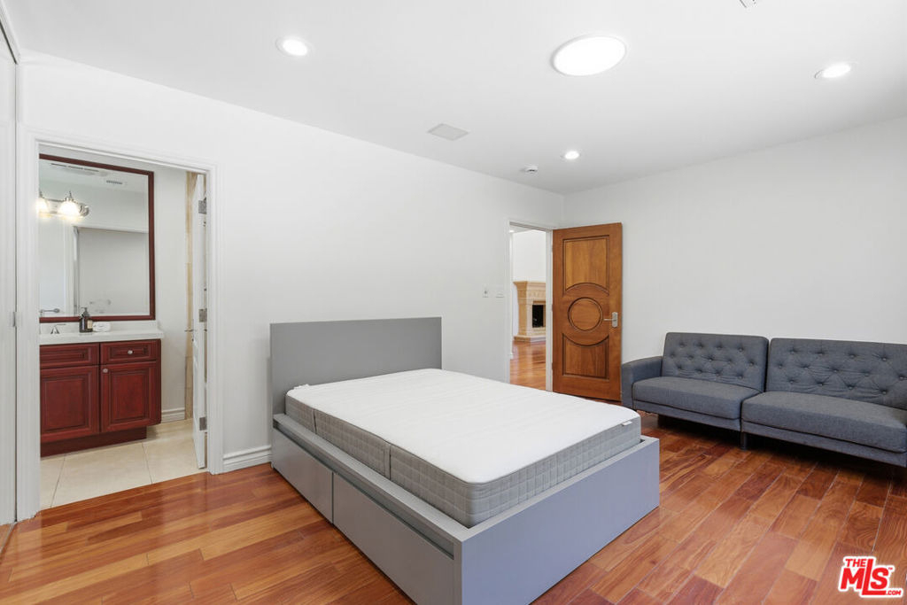 999 Casiano Road - Photo 24