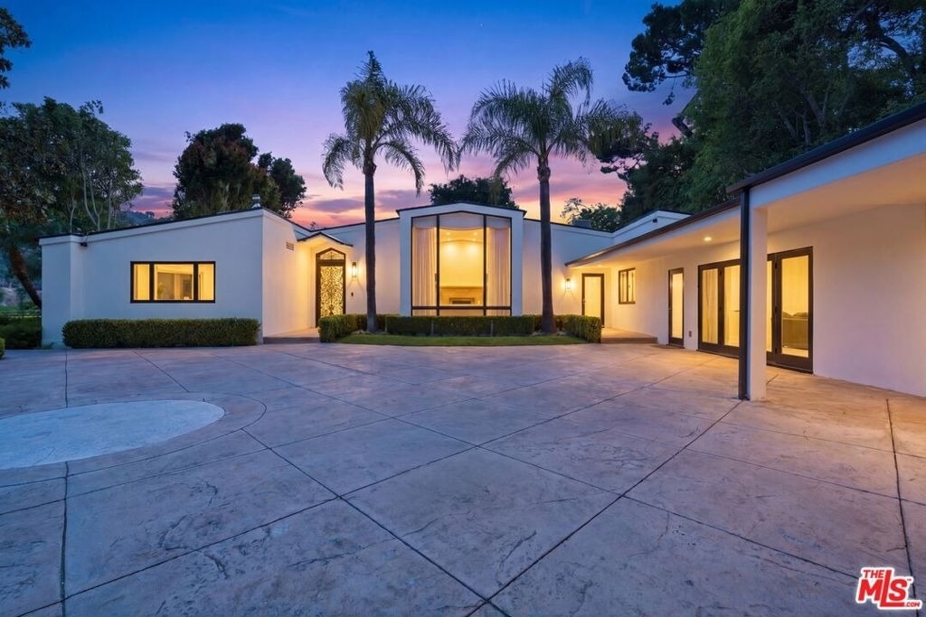 999 Casiano Road - Photo 0
