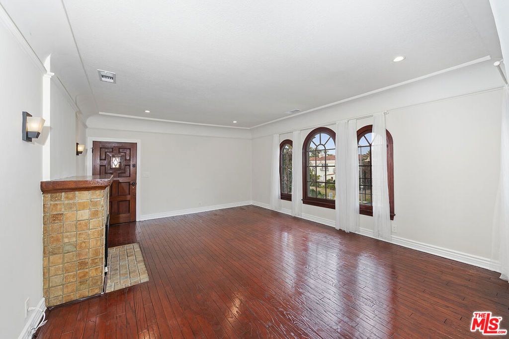 1150 S Tremaine Avenue - Photo 3
