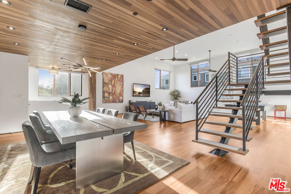 661 Broadway Street - Photo 14