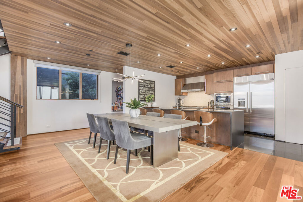 661 Broadway Street - Photo 1