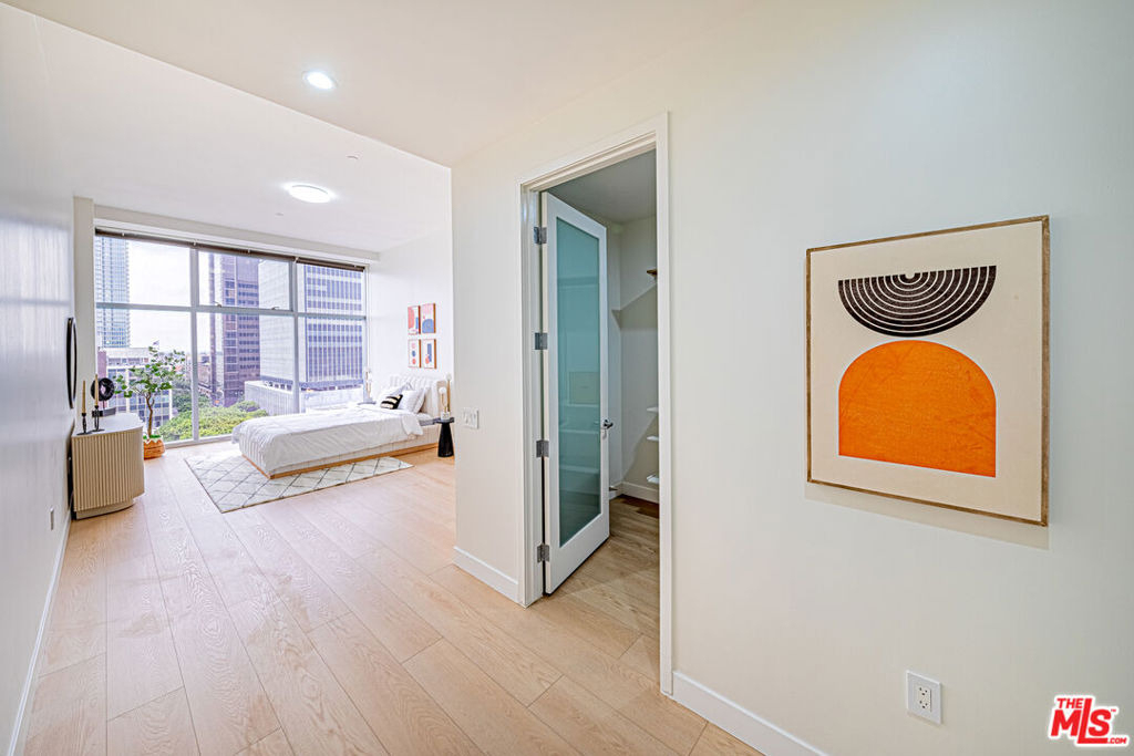 3223 W 6th Street - Photo 6