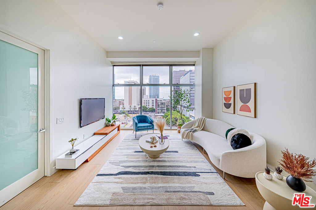 3223 W 6th Street - Photo 3